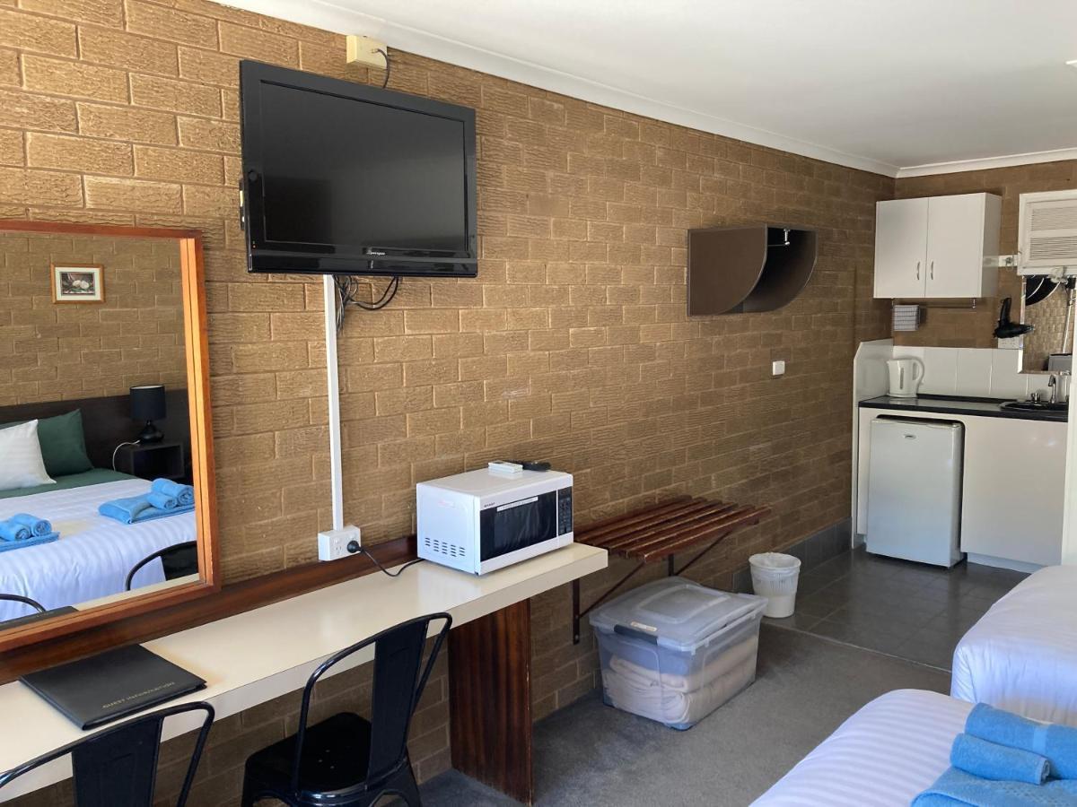 Camellia Motel Narrandera Exterior foto