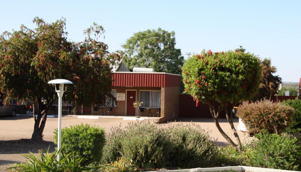 Camellia Motel Narrandera Exterior foto